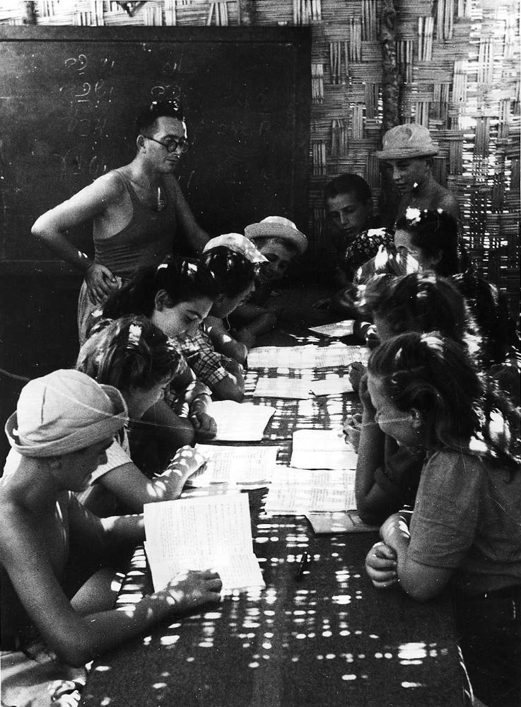 בית ספר בצריף במחנה בקפריסין, המורה נשלח מארץ ישראל, 1947